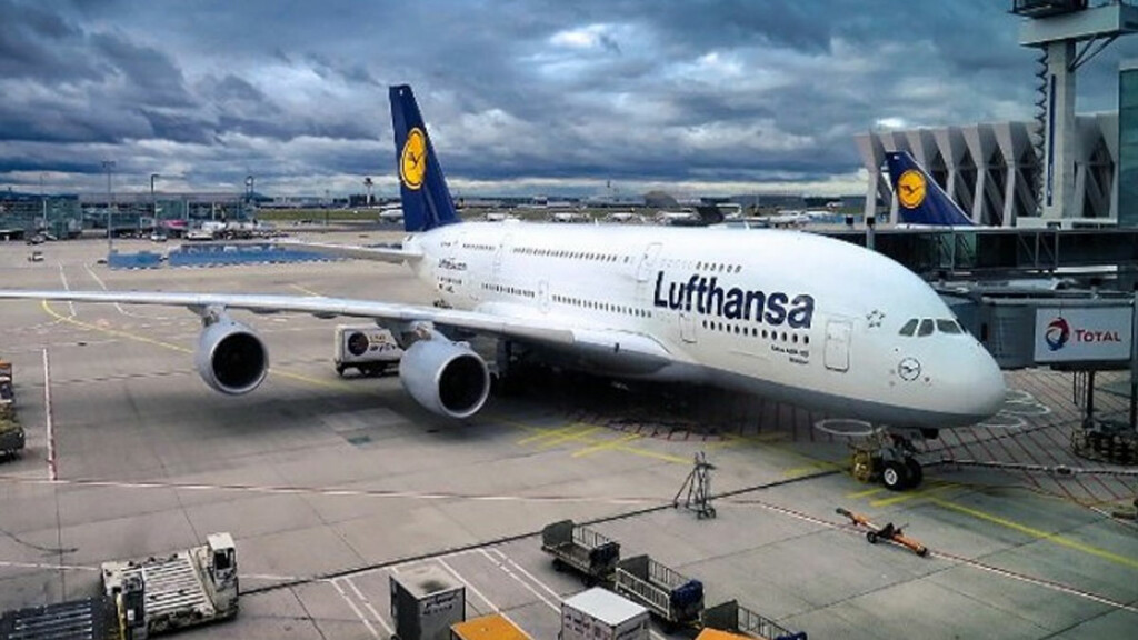 Lufthansa 800 Uçuşu İptal Etti